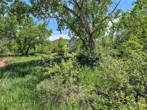 4804 Foothills Dr, Fort Collins, CO 80526