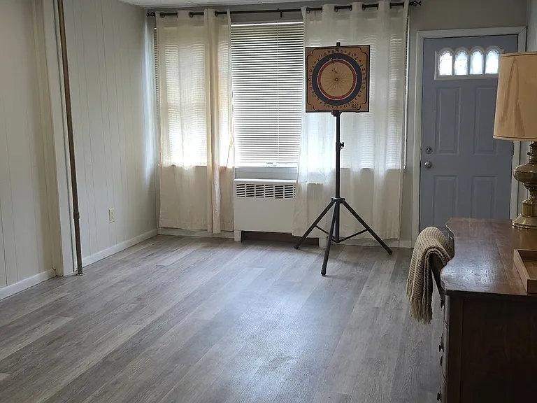 248 W Hazard St — Photo 2