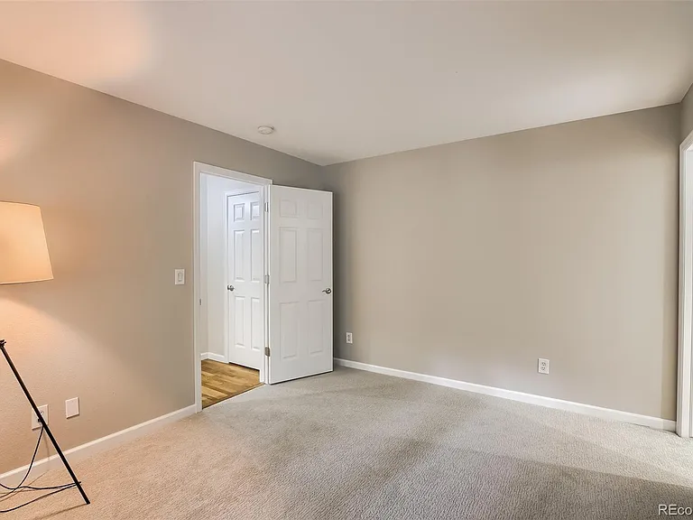 217 S Jackson St #E — Photo 22