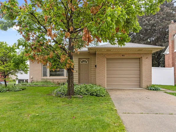 971 S Wolf Rd, Des Plaines, IL 60016