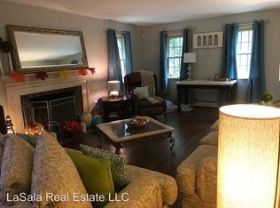 14 Fairway Rdg, Avon, CT 06001