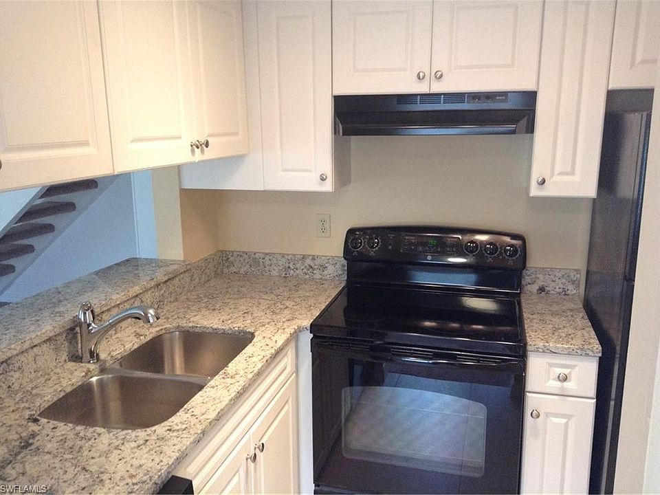 1st image of 5848 Queen Elizabeth Way APT 3