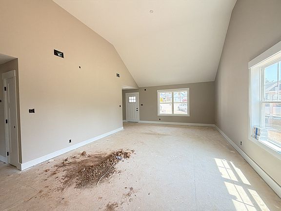5th image of 42 Echo Rdg Lot 42
