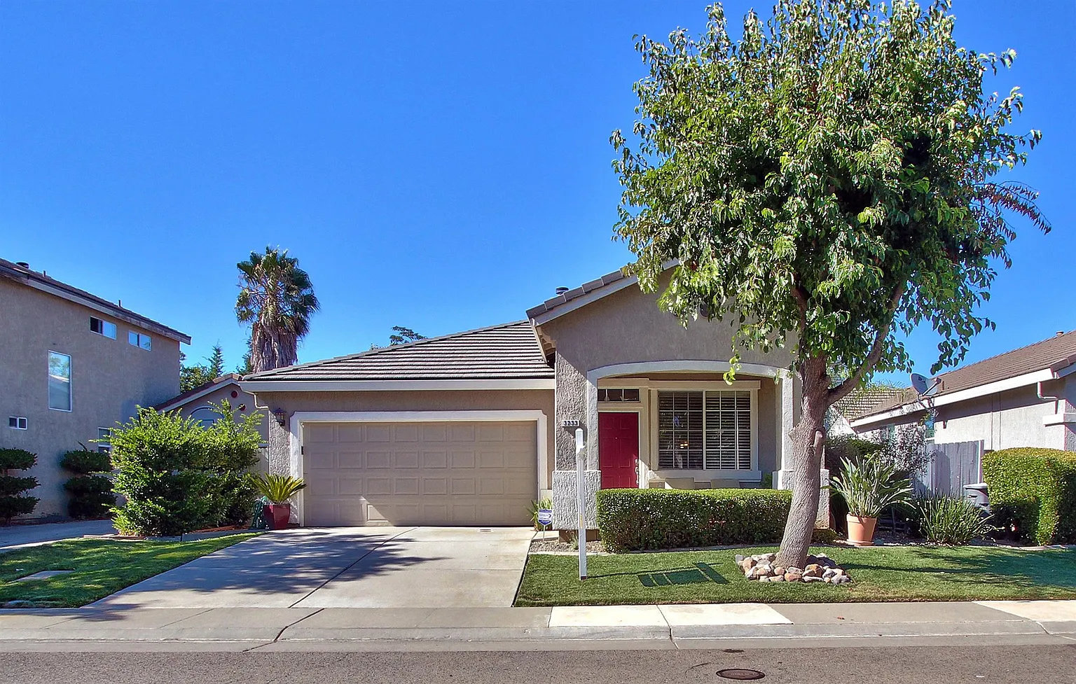 3233 Sondiesa Way photo 1