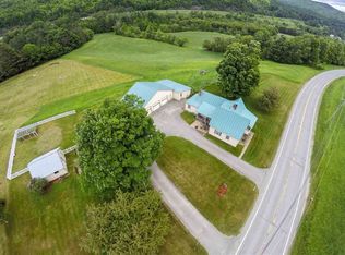 858 Us Route 5 Rte, Saint Johnsbury, VT 05819