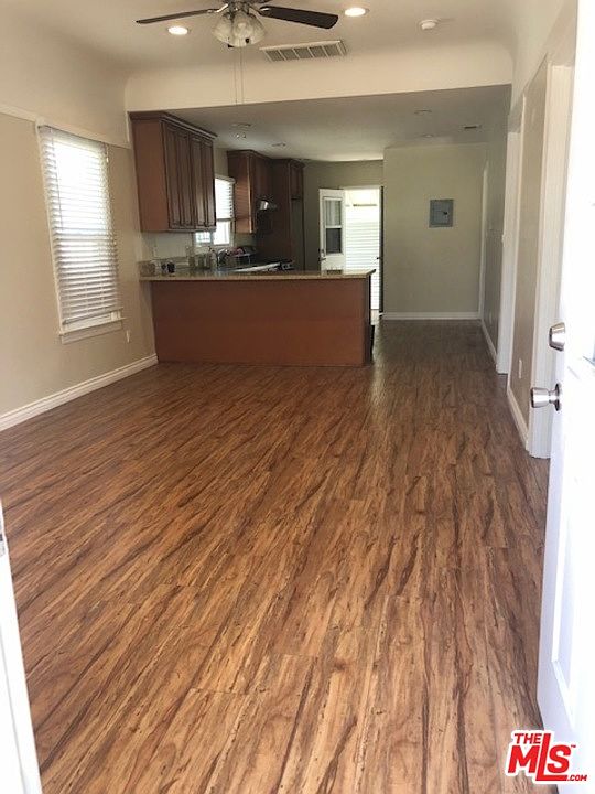 1st image of 1126 S Mariposa Ave