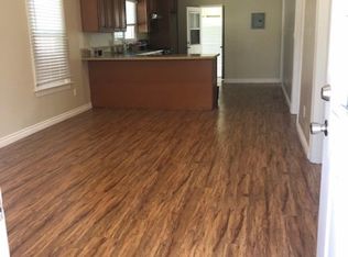 1126 S Mariposa Ave, Los Angeles, CA 90006