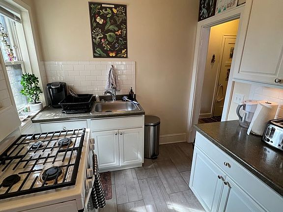 5th image of 3317 N Oakland Ave #2
