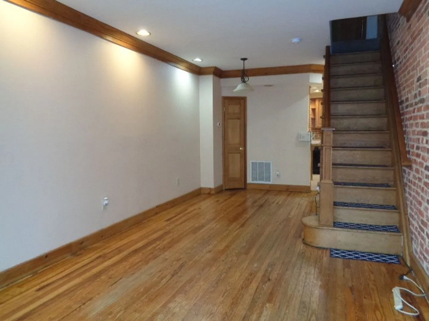 2619 Fleet St. - Cute 2 Bed (possibly 3), 2 Bath Townhouse in Canton — Photo 2