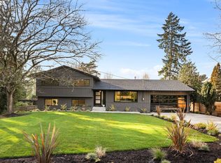 8430 SW Fairway Dr, Portland, OR 97225