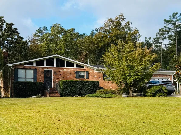 1549 Pine Ln, Iuka, MS 38852