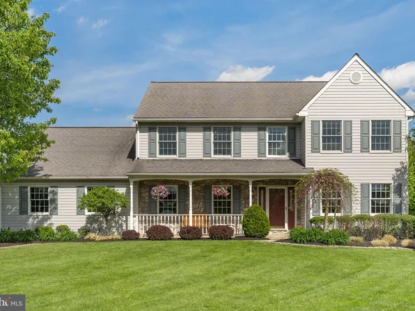 109 Indian Ridge Ln, Telford, PA 18969