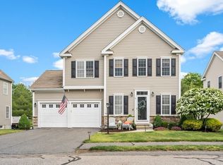 6 Buttercup Ln #6, Raynham, MA 02767