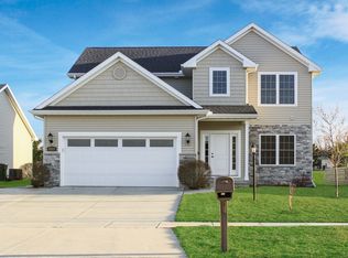 2117 Slade Ln, Mahomet, IL 61853