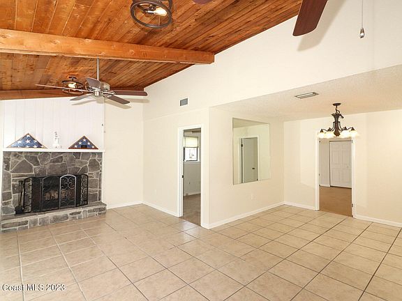 5th image of 4775 Squires Dr