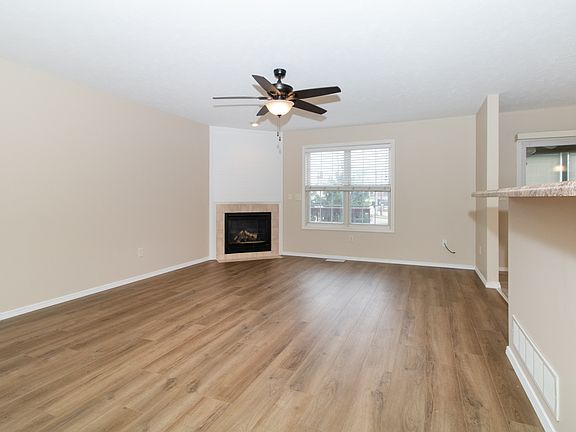3rd image of 1133 Doral Dr