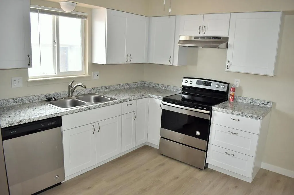 6829 Western PL — Photo 3