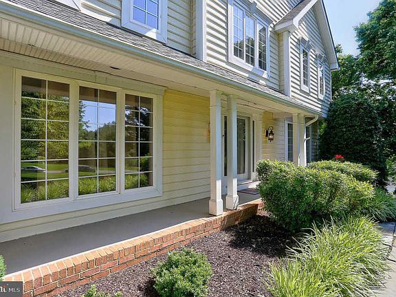 2nd image of 3432 Winterberry Ct