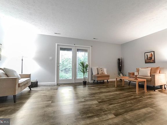2nd image of 21371 Carmen Woods Dr