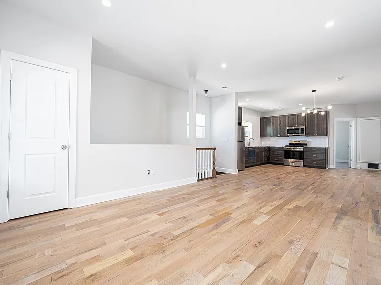 775-777 McAllister Ave #775-777 — Photo 3
