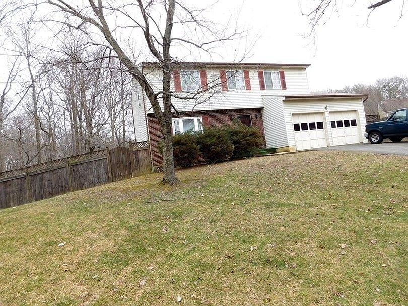 2nd image of 4909 Sweden Ct