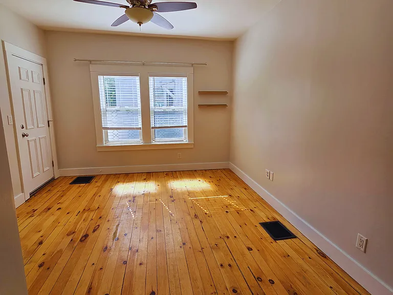 39A Park St — Photo 1