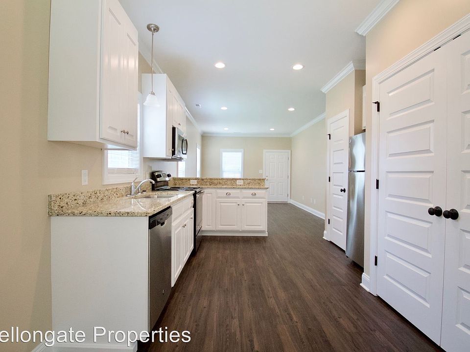 1st image of 521B Amerson Ct