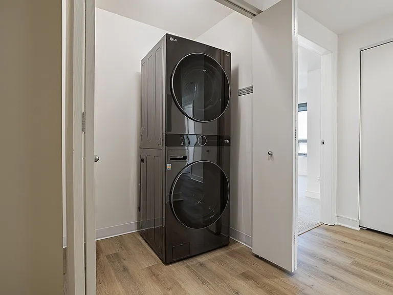 360 Residences — Photo 24