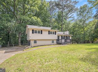 155 S South Meadowcliff Cir, Carrollton, GA 30116