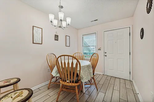 407 23rd Ave N #305 Photo 1