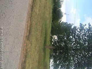 2nd image of 193 N East Ave