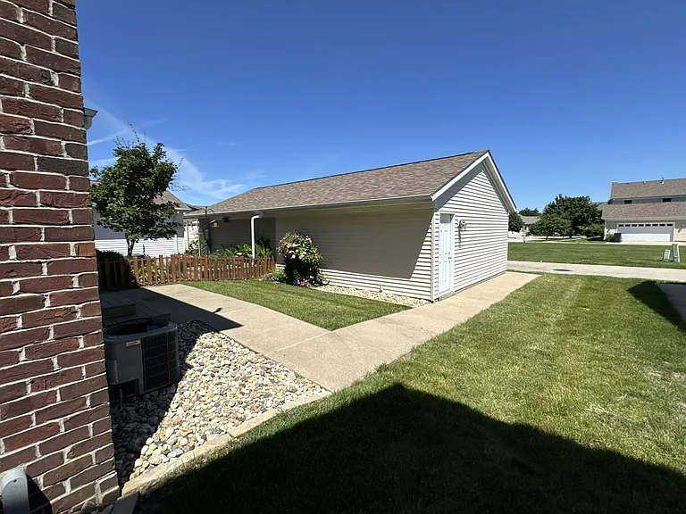2723 Hampton St — Photo 19