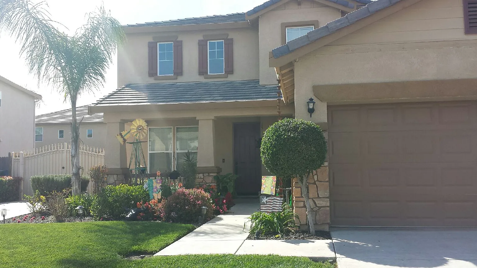 289 Johnson Ct photo 1