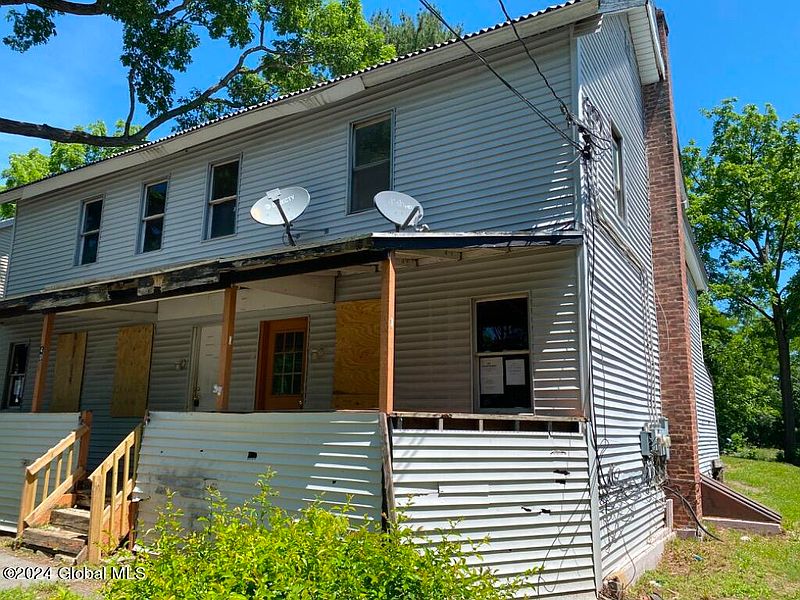 3rd image of 40 Grove Street