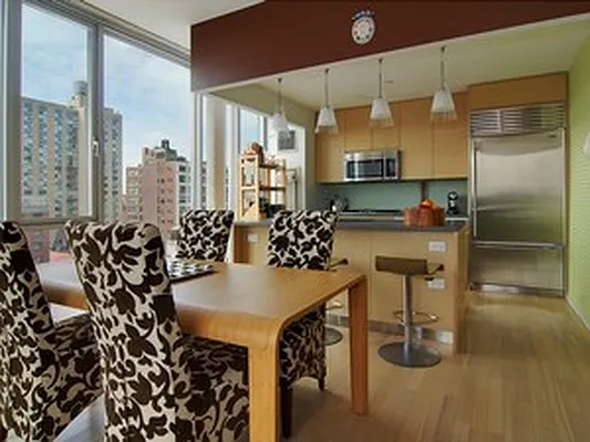 Rented by Corcoran | media 26