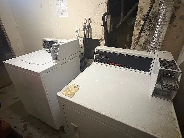 coin laundry in basement if needed