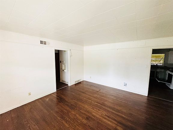 2nd image of 10568 Ferguson Rd