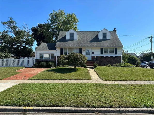 3051 Grand Boulevard, Baldwin, NY 11510