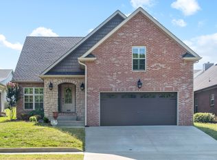 264 Turnberry Cir, Clarksville, TN 37043