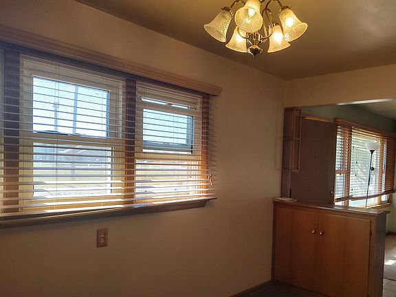 Living Room/Kitchen