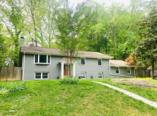 2918 Glenvale Dr, Fairfax, VA 22031