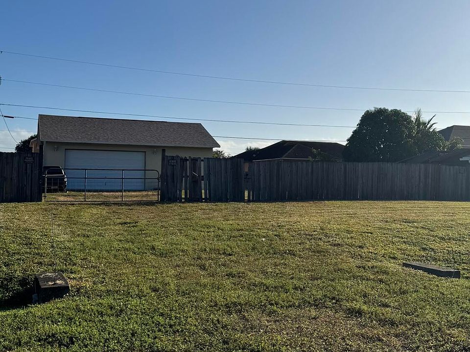 2nd image of 3851 SW Janiga Street