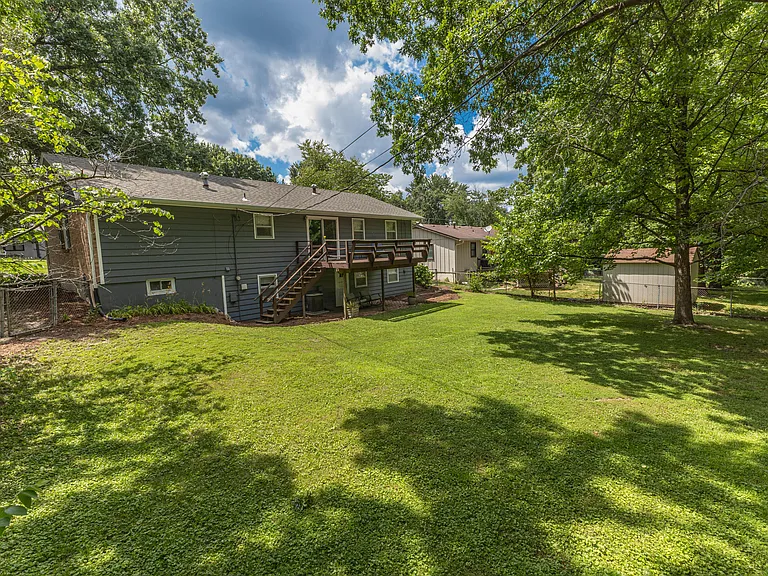 3312 Lynnwood Dr — Photo 49
