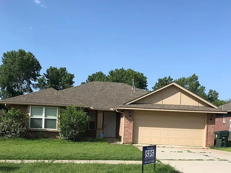9312 Peachtree Ln — Photo 1