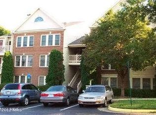12005 Ridge Knoll Dr UNIT 404A, Fairfax, VA 22033