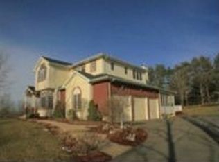 104 Mark Ct, Vestal, NY 13850