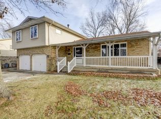 1846 N Oakcrest Ave, Decatur, IL 62526