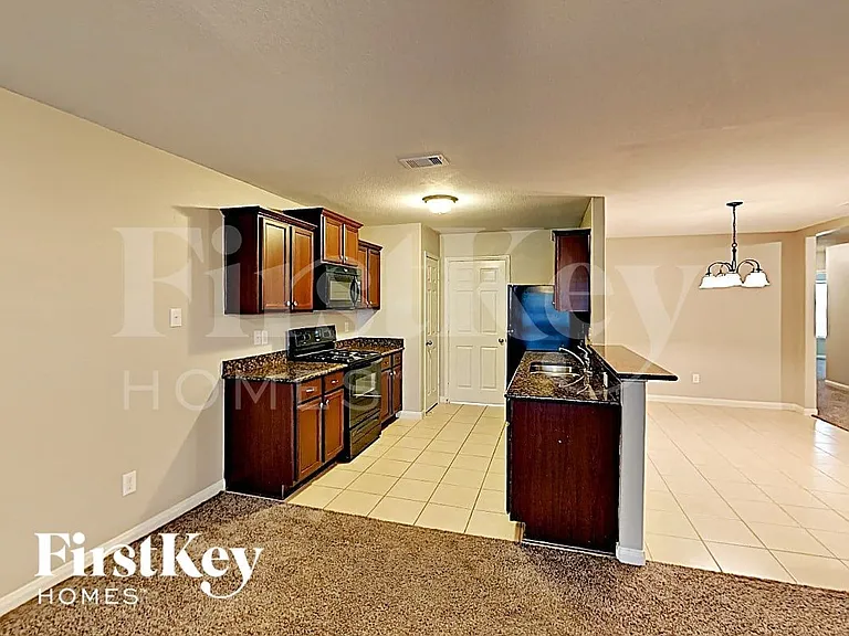 24543 Eagles Claw Dr — Photo 4