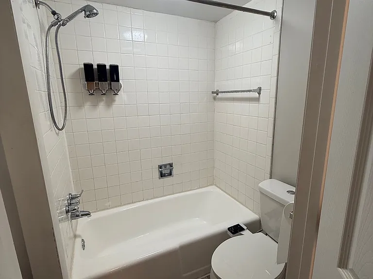 1000 Sandlin Pl — Photo 5