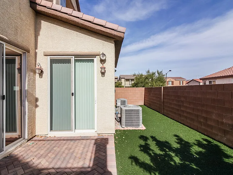 6644 Chinatown St — Photo 15